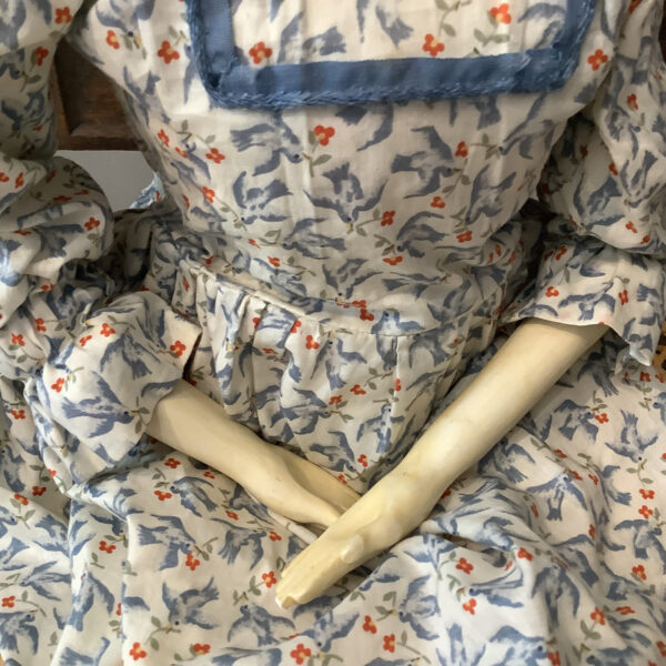 Wooden Dutch Girl - Image 5
